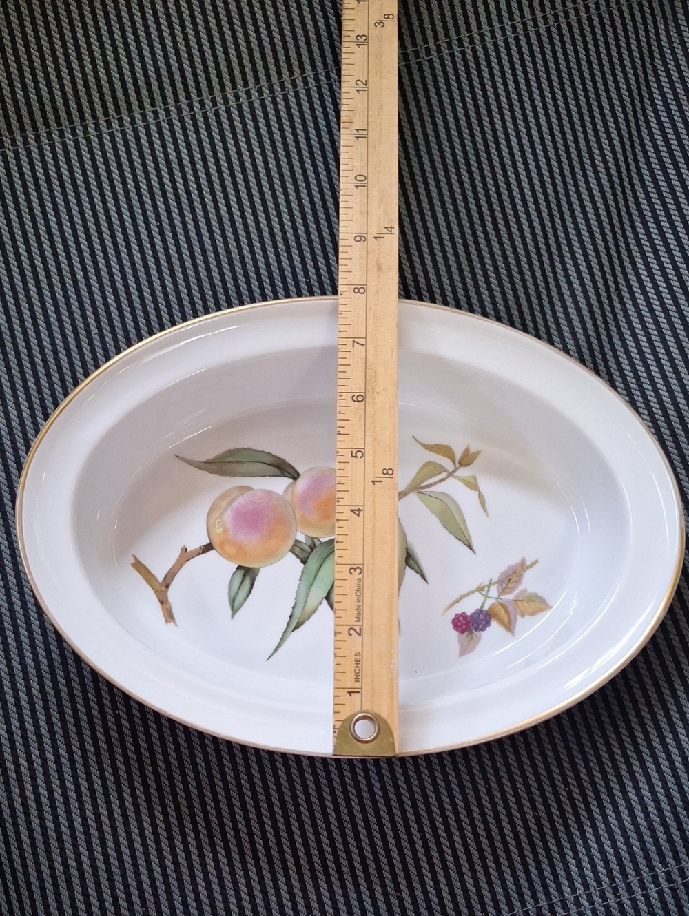 Vintage Royal Worcester Evesham Gold Oval Fruit Pattern Platter 1961 - Picture 9 of 9